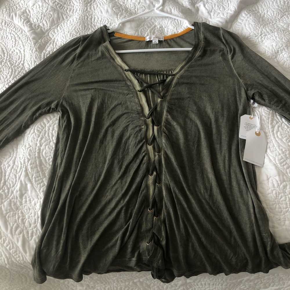 Coco + Jaimeson size M: long sleeve top 💜